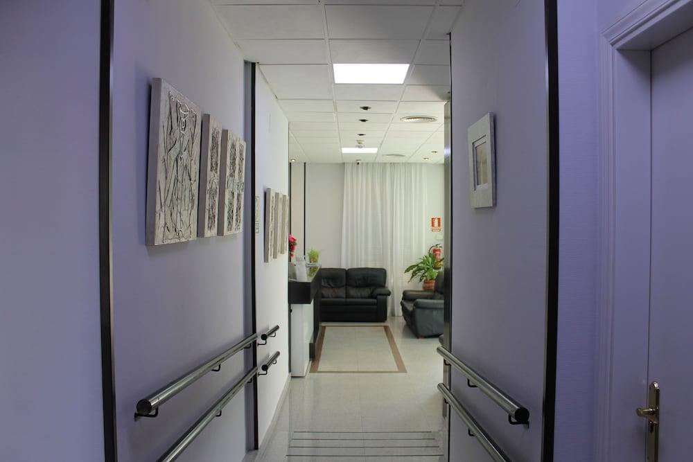 Hotel Barajas Plaza Madrid Ngoại thất bức ảnh