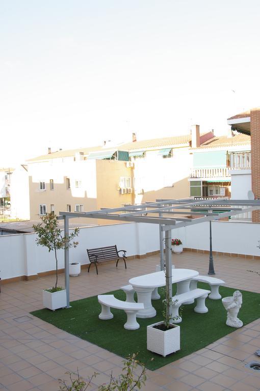 Hotel Barajas Plaza Madrid Ngoại thất bức ảnh